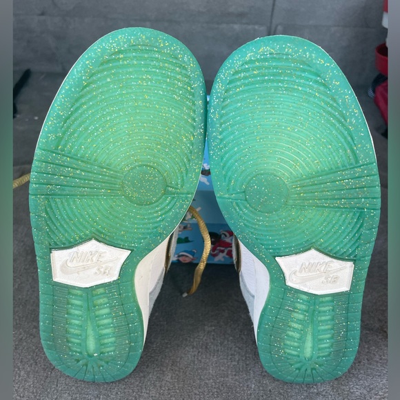 NIKE SB DUNK LOW Qs sean cliver Holiday Special Box - Picture 4 of 7